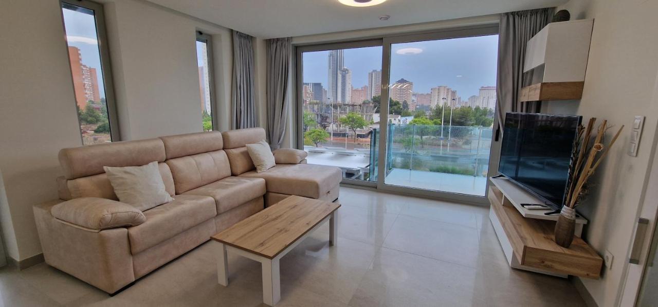 Apartamentos Oasis De La Cala فينيسترات المظهر الخارجي الصورة