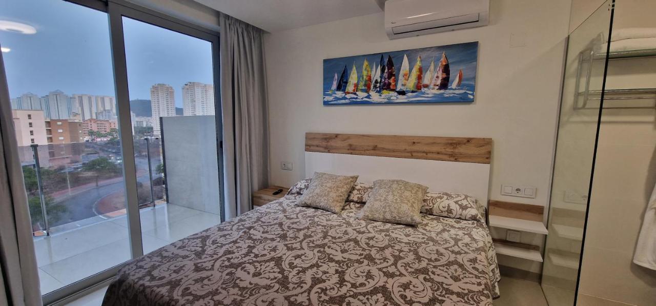 Apartamentos Oasis De La Cala فينيسترات المظهر الخارجي الصورة