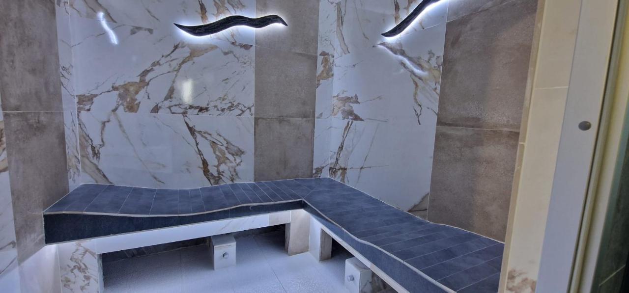 Apartamentos Oasis De La Cala فينيسترات المظهر الخارجي الصورة