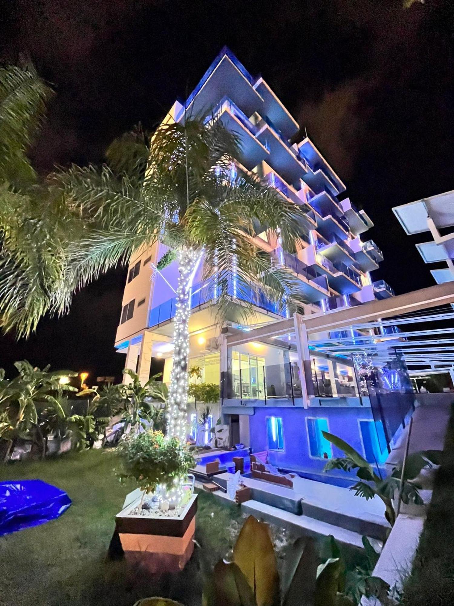 Apartamentos Oasis De La Cala فينيسترات المظهر الخارجي الصورة
