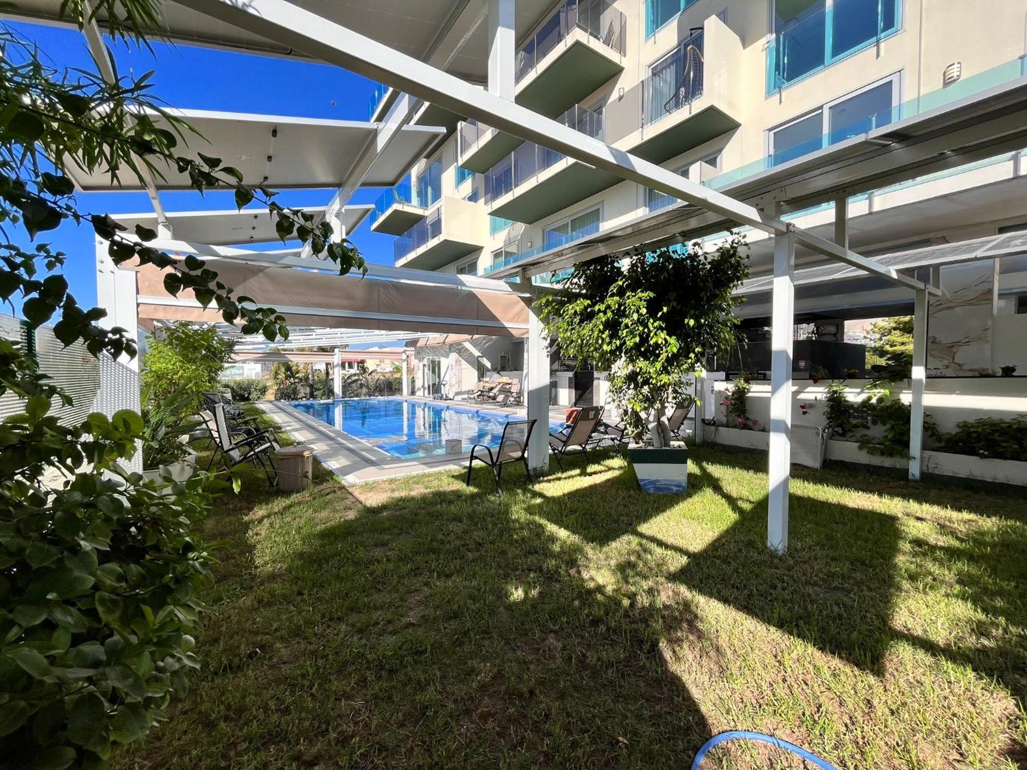Apartamentos Oasis De La Cala فينيسترات المظهر الخارجي الصورة